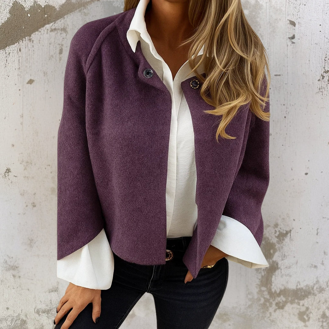 Judite - Elegant and Warm Short Coat