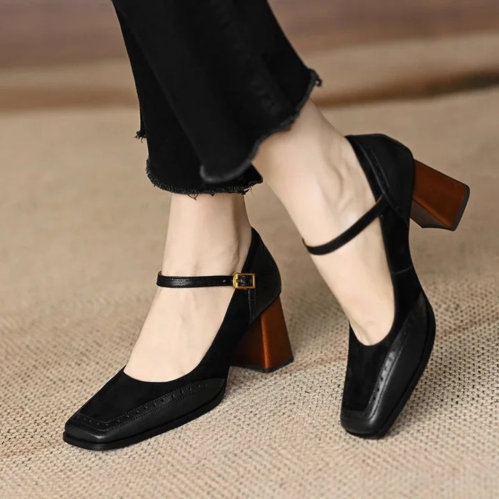 Charlotte – Classic Pumps