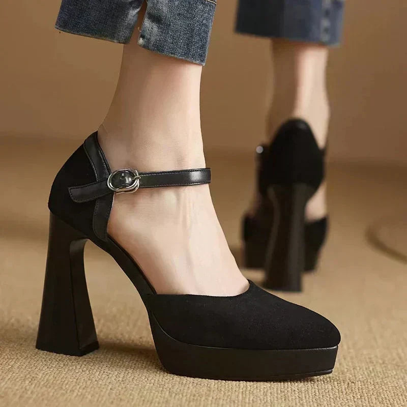 Dana Elegant Pumps