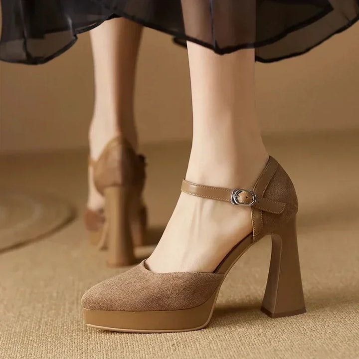 Dana Elegant Pumps