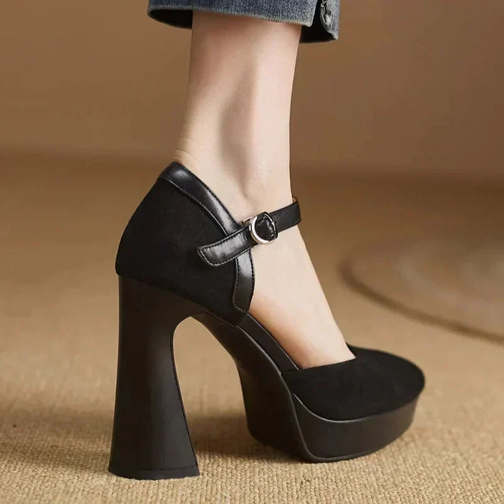 Dana Elegant Pumps