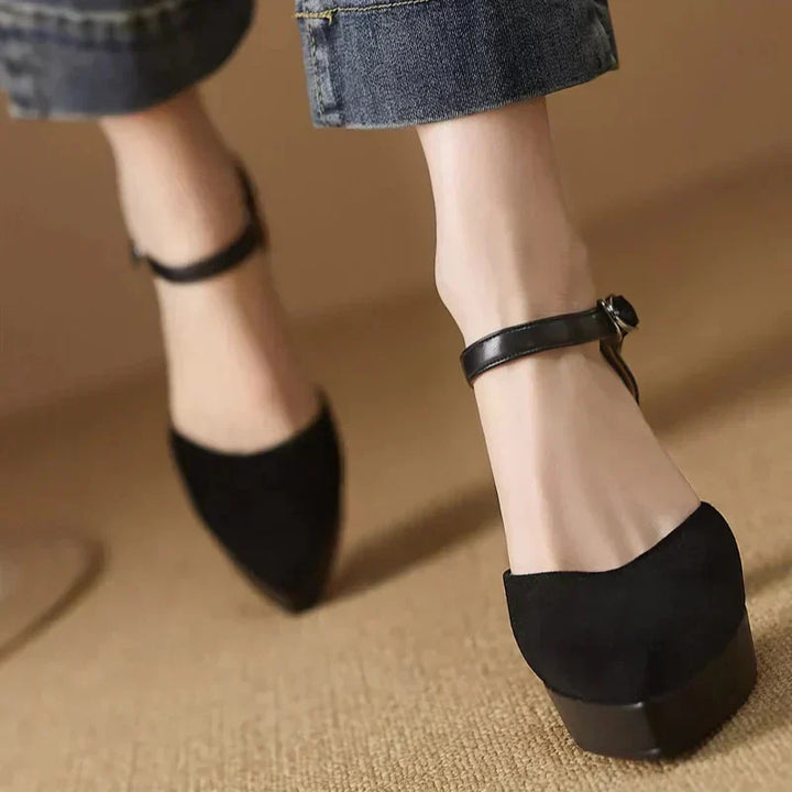 Dana Elegant Pumps